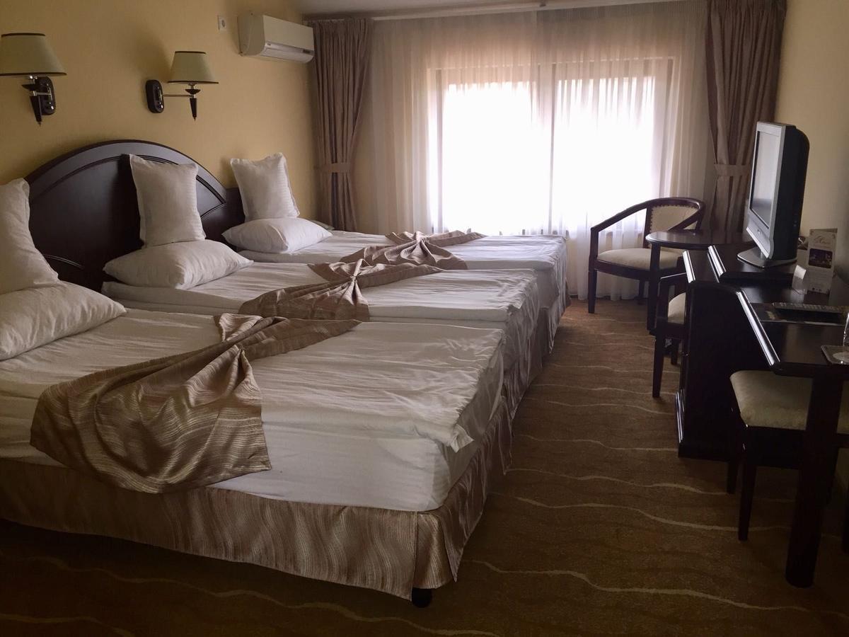 Hotel Astoria Alba Iulia Exterior foto